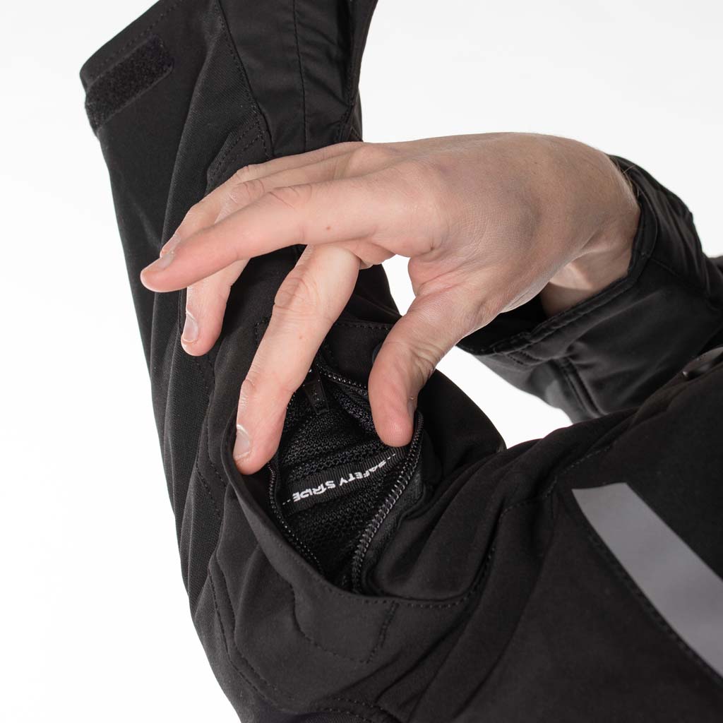 RustyStitches_Details_Liam_Black_12